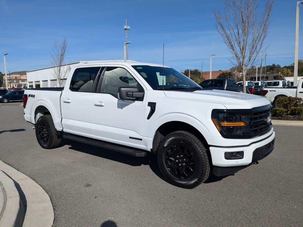 2025 Ford F-150 XLT photo 2