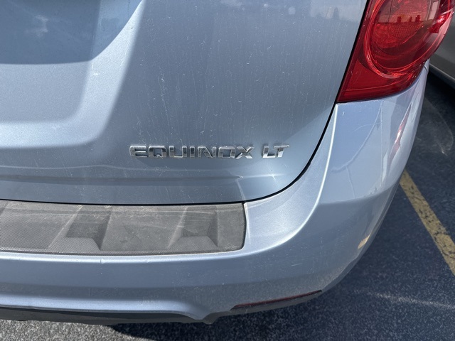 2015 Chevrolet Equinox photo 2