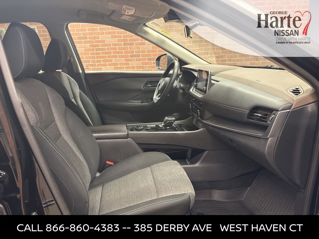 2021 Nissan Rogue S photo 24