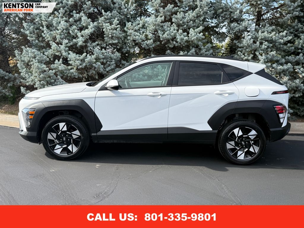 2025 Hyundai Kona SEL photo 4