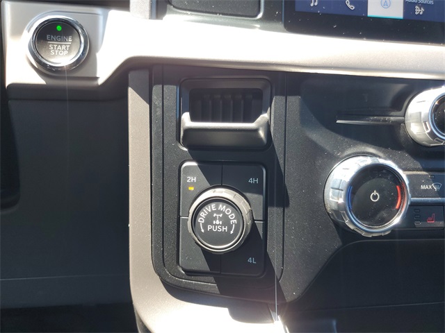 2023 Ford F-150 XLT photo 25