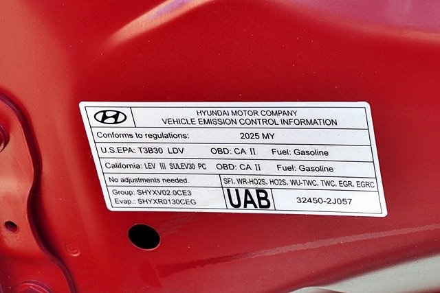 Used 2025 Red Hyundai SEL Sport image 31