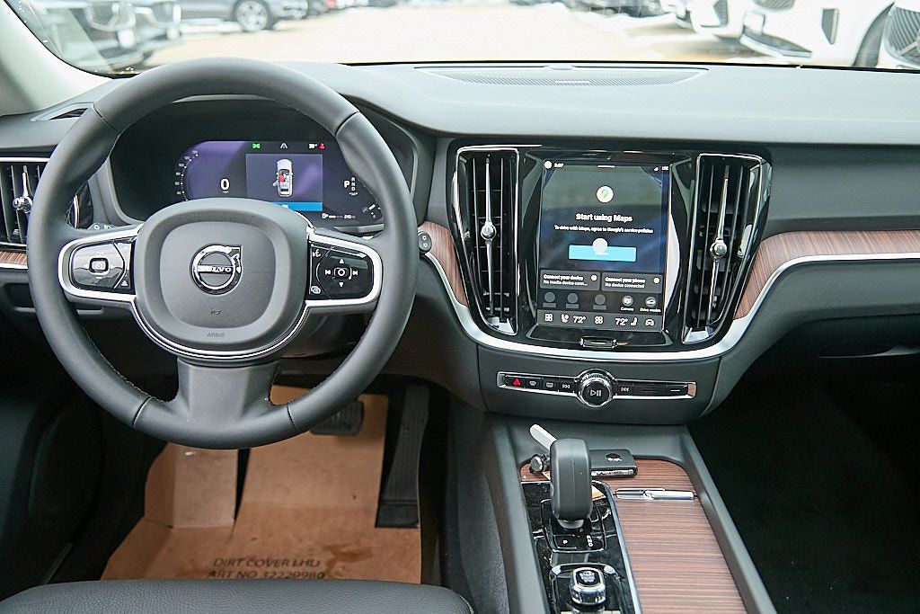 2026 VOLVO V60CC - Image 22