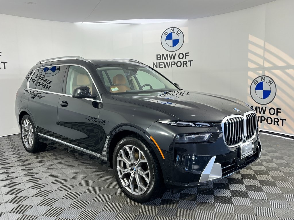 2024 BMW X7 40i's photo