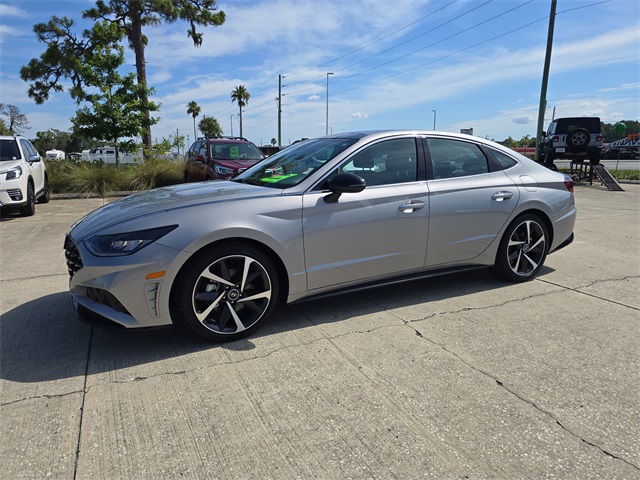 2023 Hyundai Sonata SEL Plus photo 2