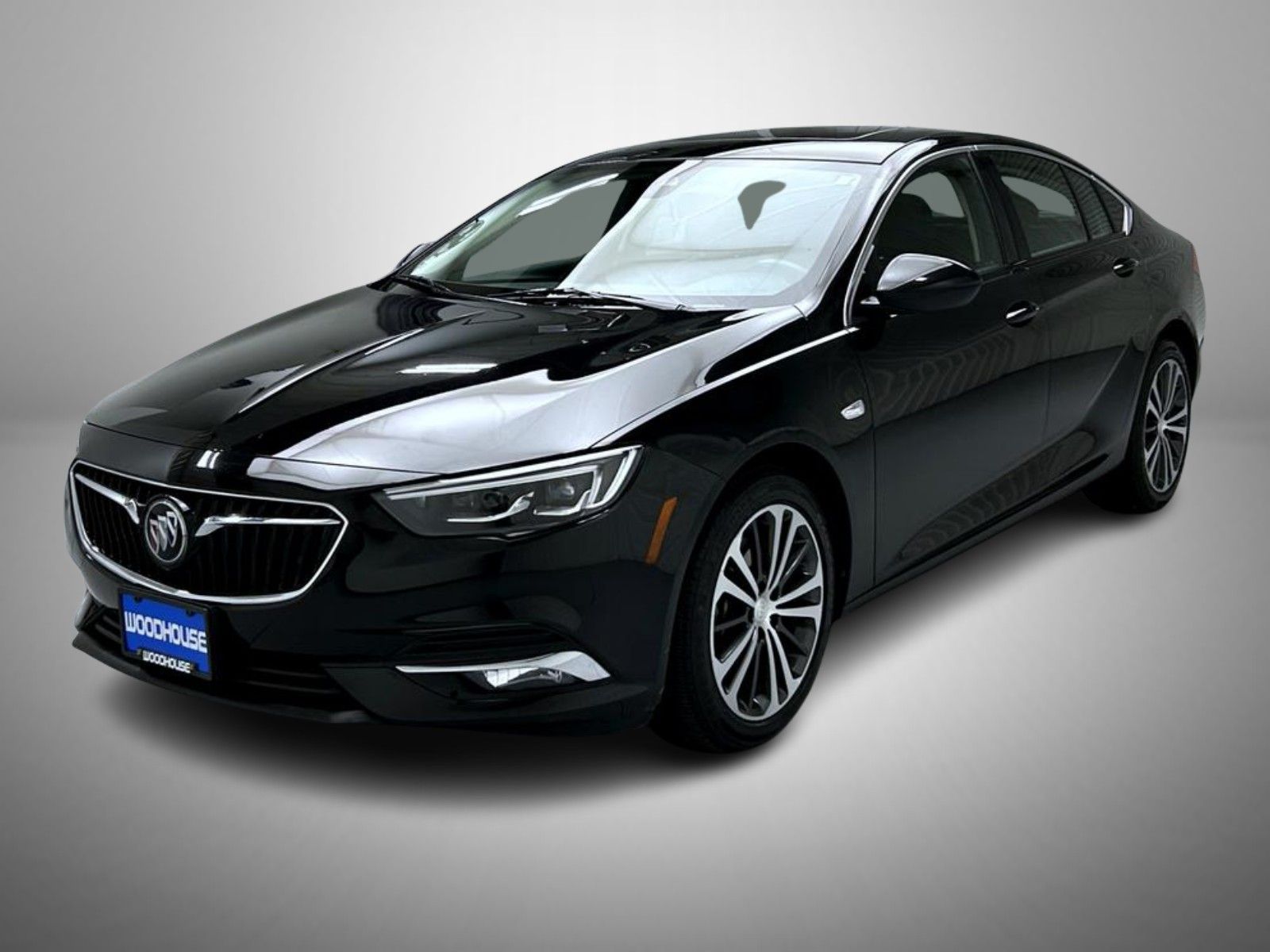 2018 Buick Regal Sportback Essence's photo
