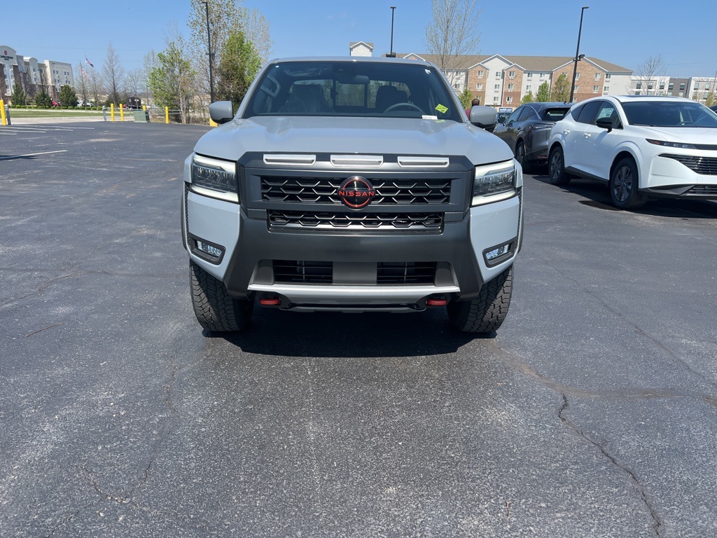 2025 Nissan Frontier PRO-4X photo 2