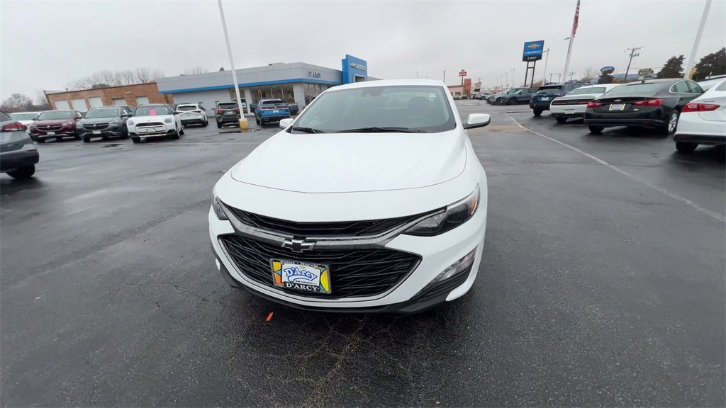 2024 Chevrolet Malibu 1LT photo 3