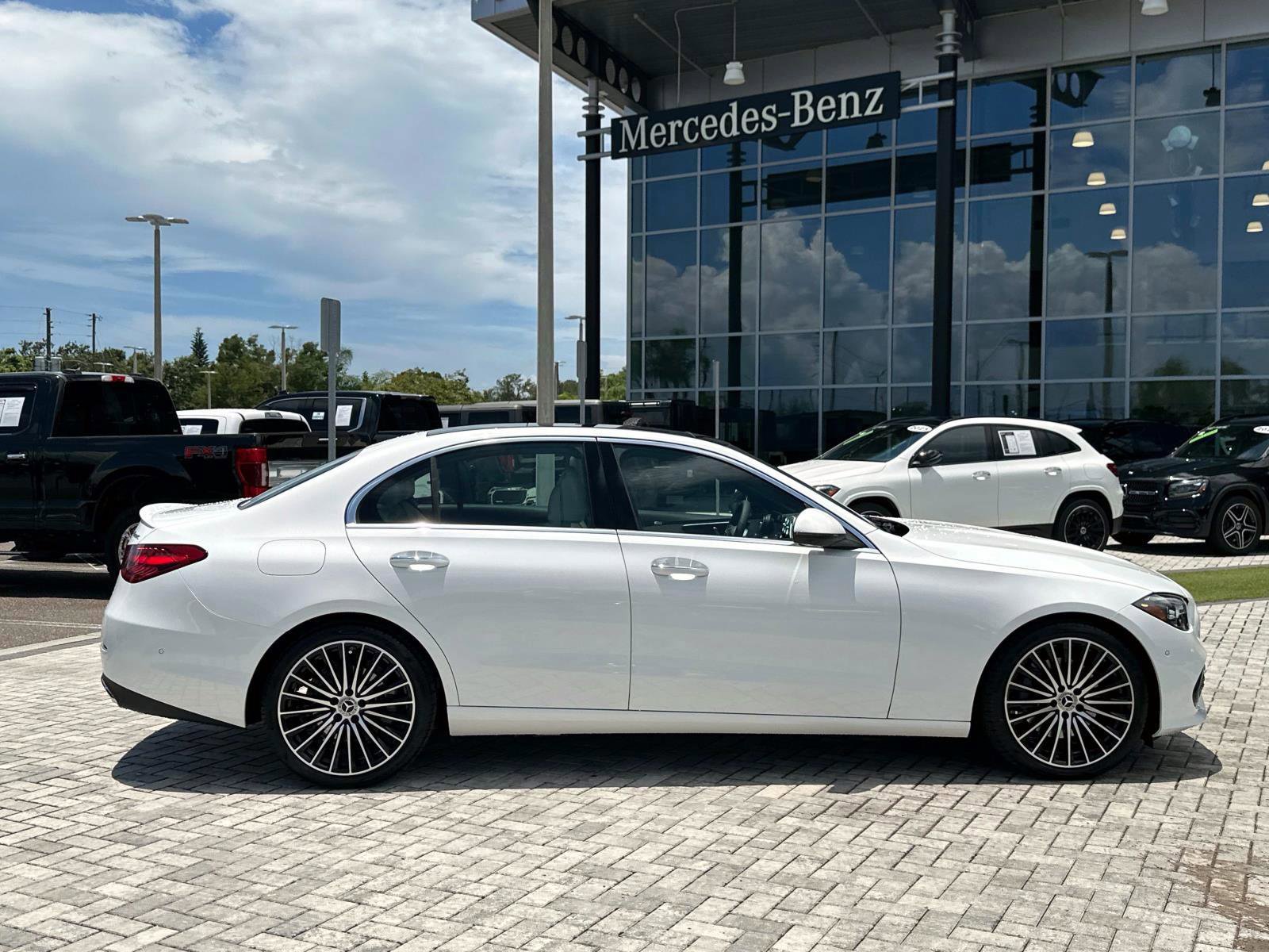 2025 Mercedes Benz C 300 4MATIC Sedan photo 3