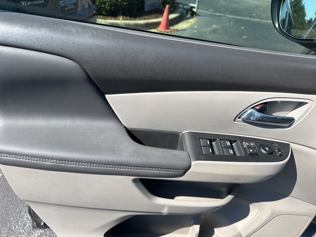 2017 Honda Odyssey EX-L photo 22
