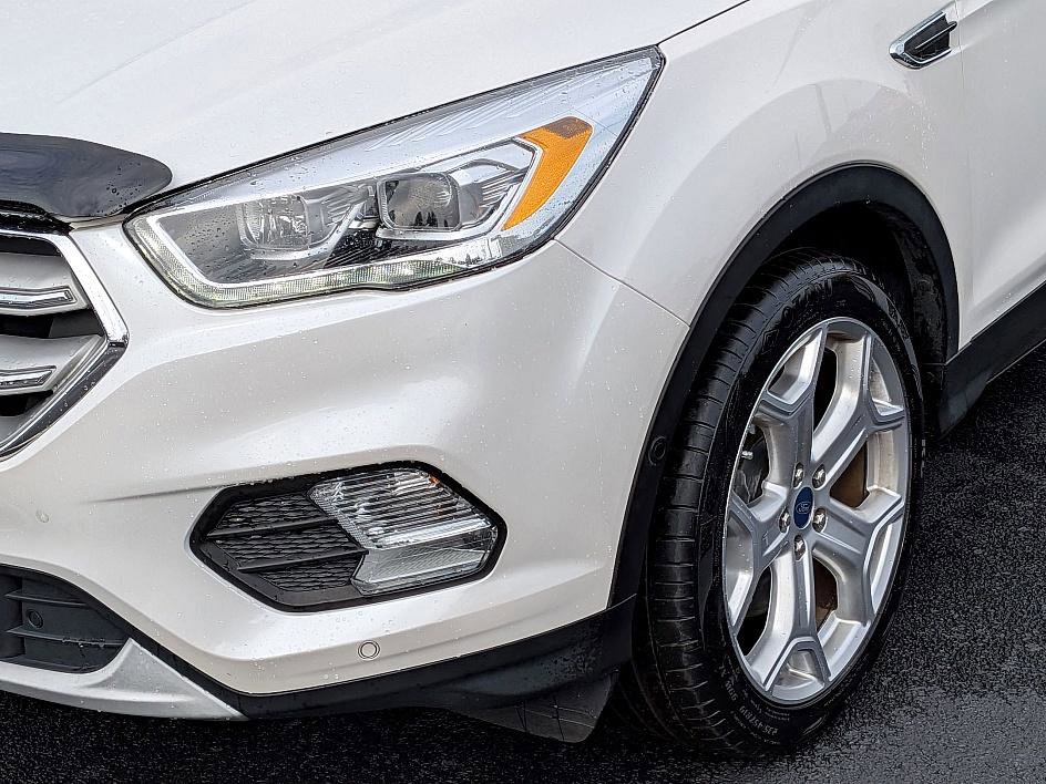 2019 Ford Escape Titanium photo 9
