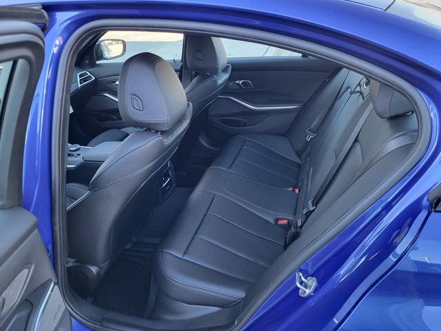 2025 Bmw 330i photo 14