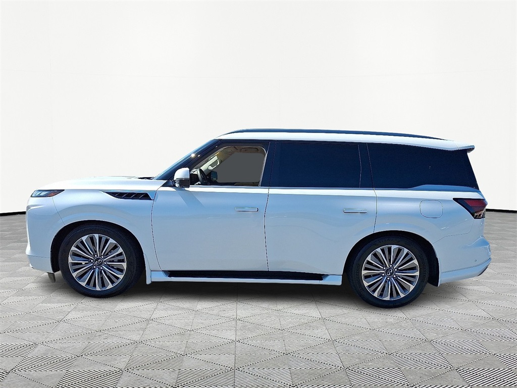 2025 Infiniti QX80 Luxe photo 4