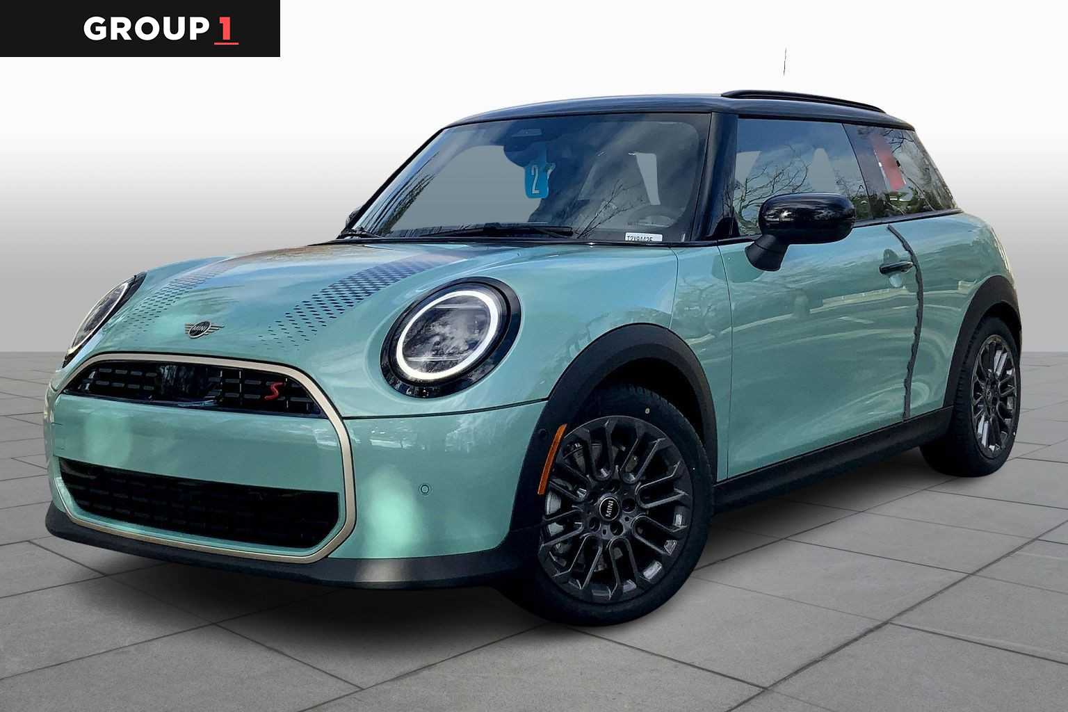 2026 MINI Hardtop 2 Door S's photo