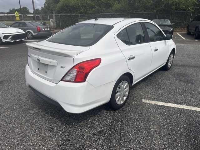 2018 Nissan Versa 1.6 SV photo 3