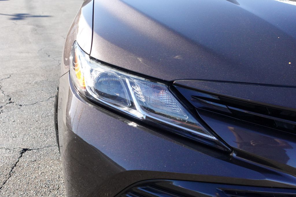 2019 Toyota Camry L photo 5