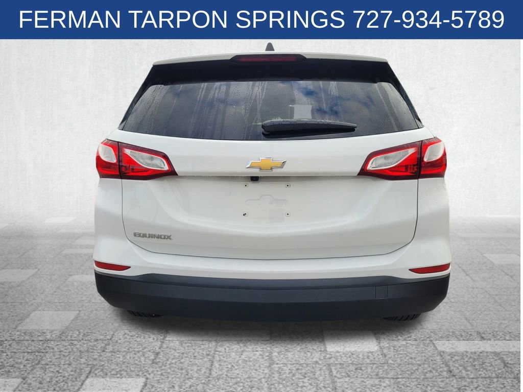 2021 Chevrolet Equinox LS photo 2