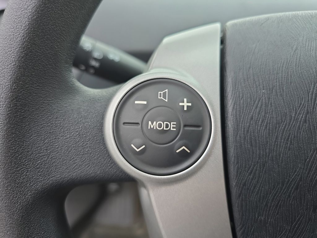 2010 Toyota Prius Two photo 15