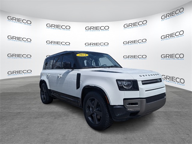 2024 Land Rover Defender X-Dynamic SE's photo