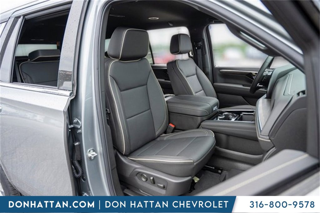 2025 Chevrolet Tahoe Premier photo 28
