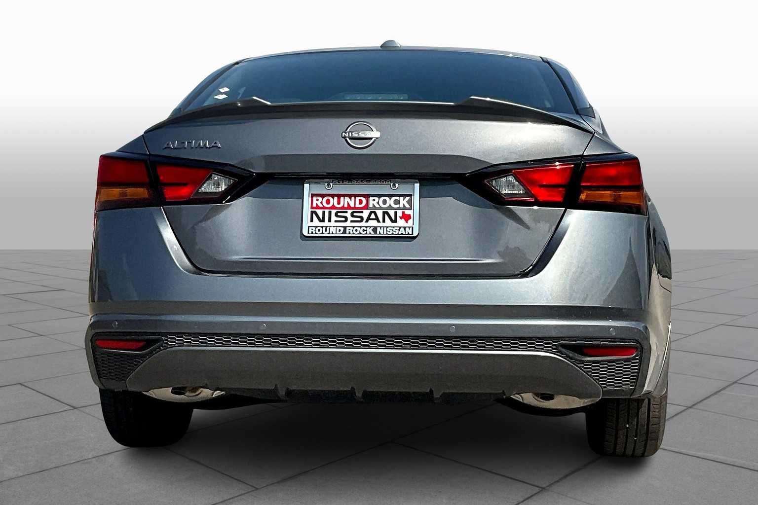 2025 Nissan Altima S photo 4