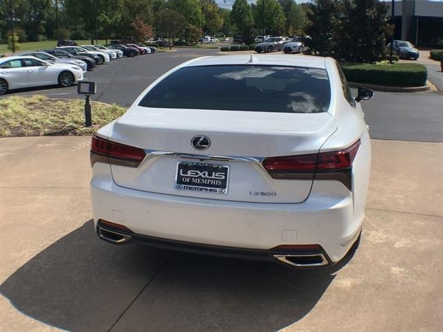 2022 Lexus LS 500 photo 6