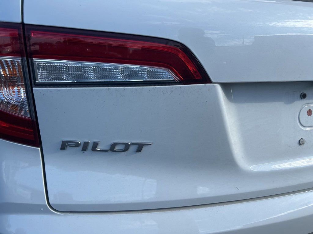 2020 Honda Pilot EX-L photo 13
