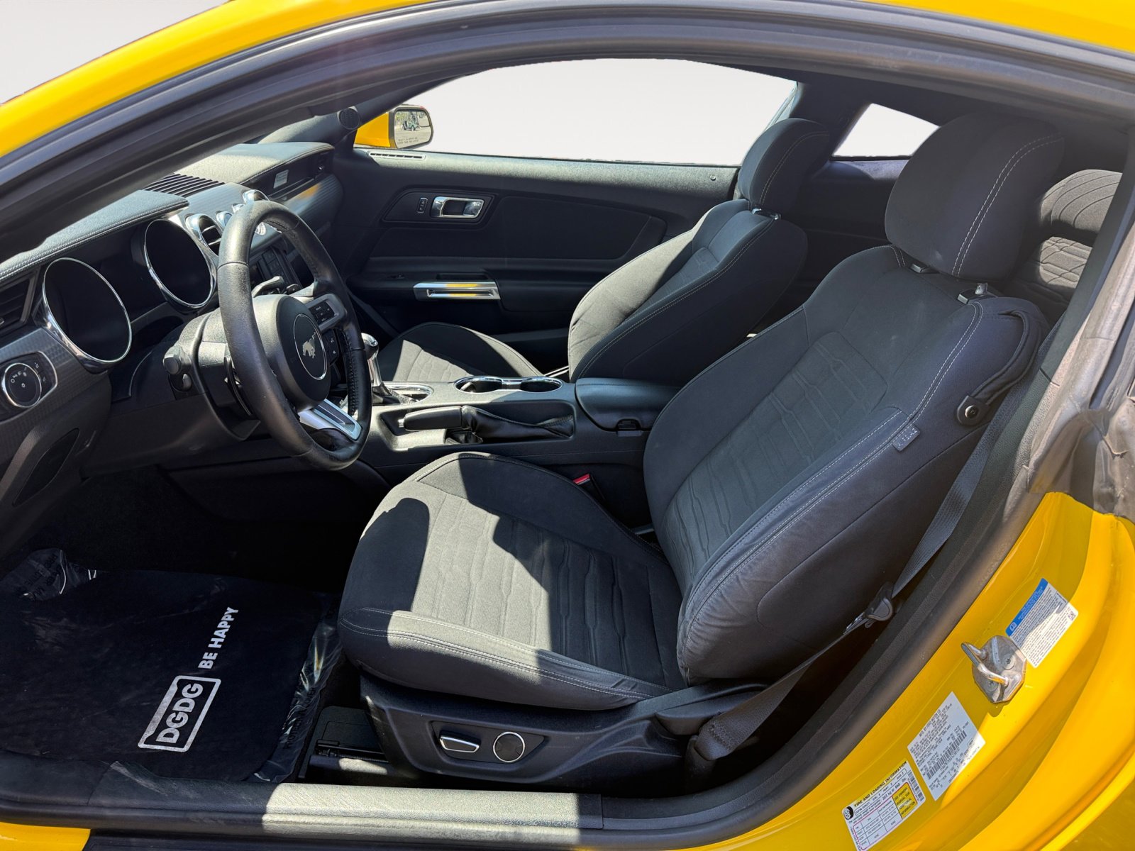 2016 Ford Mustang EcoBoost photo 10