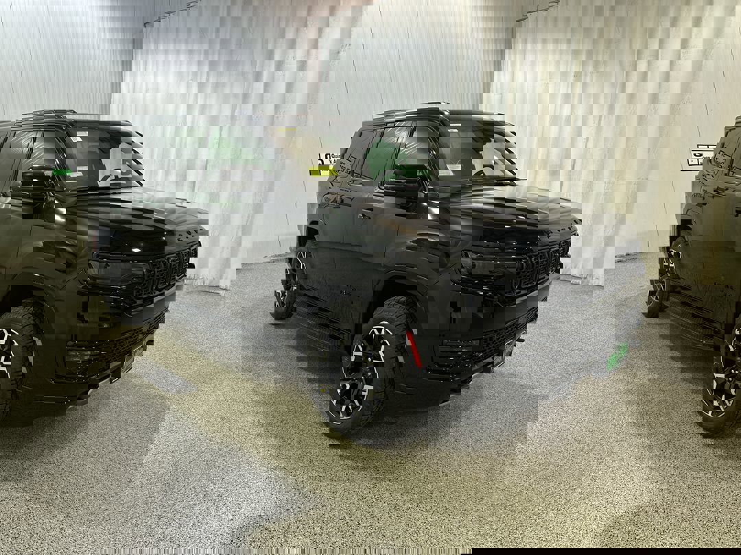 2025 Jeep Wagoneer Series II's photo