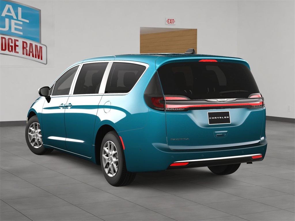 2025 Chrysler Pacifica photo 4