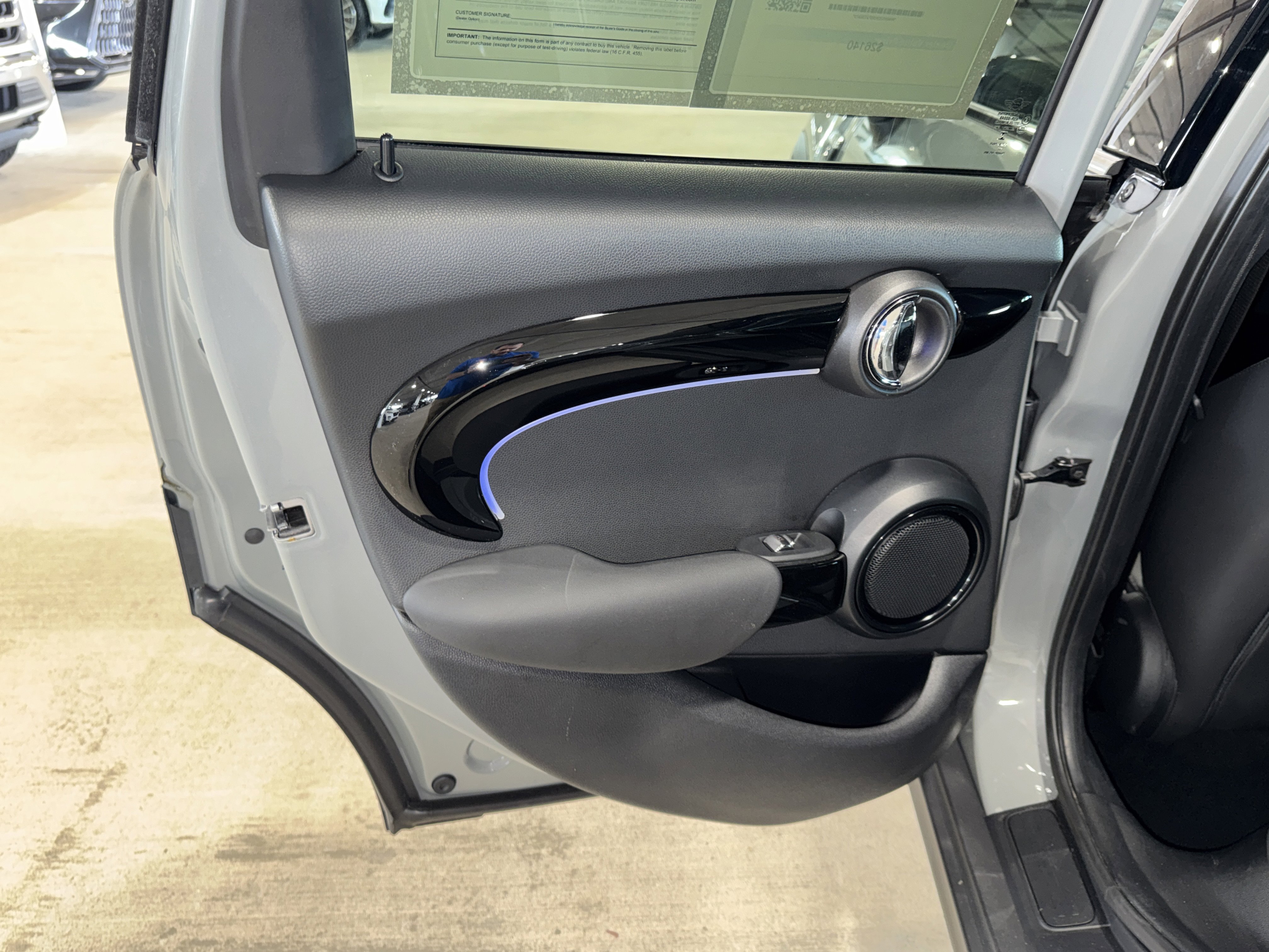 2023 Mini Cooper Hardtop S photo 4