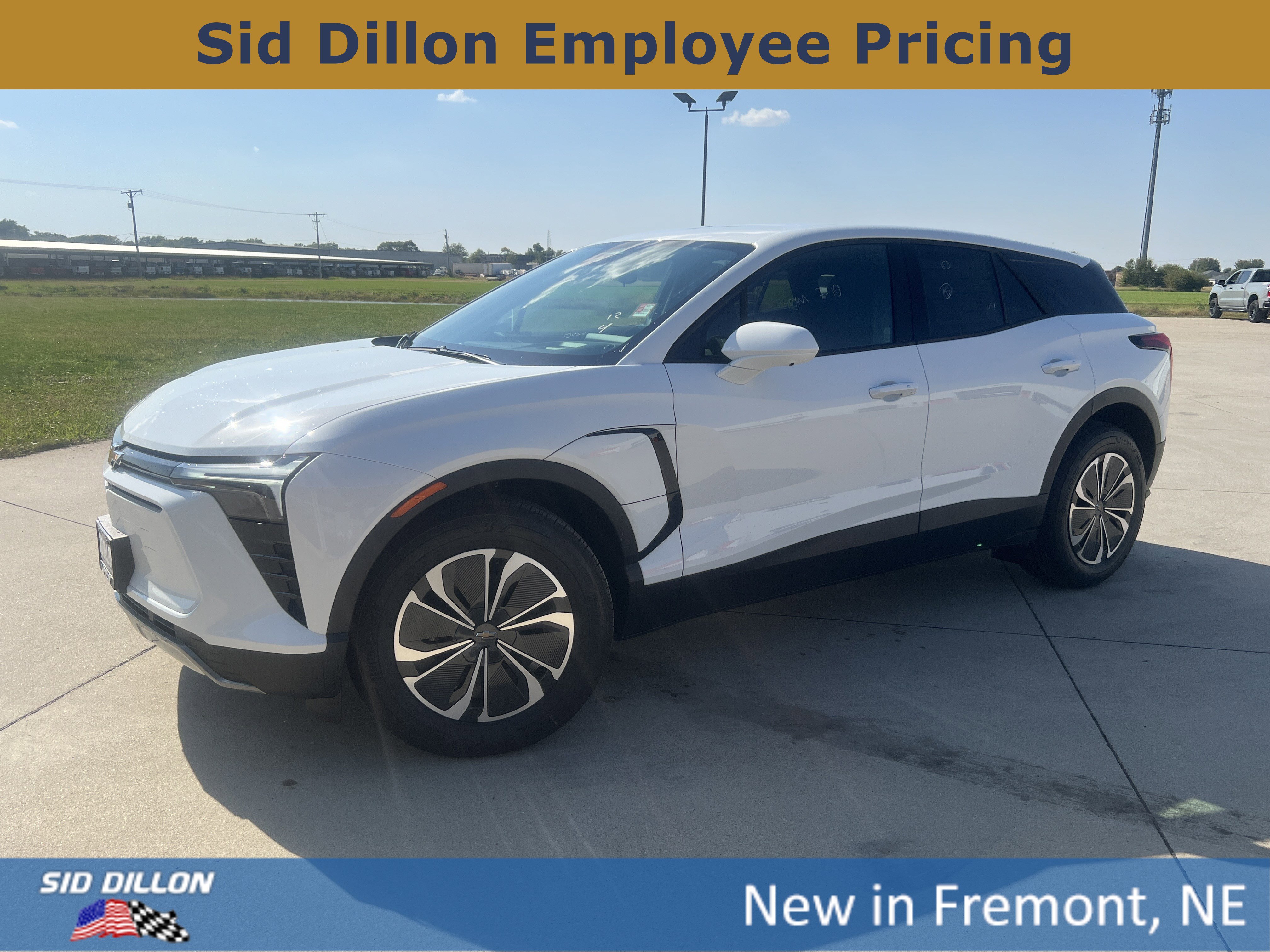 2026 Chevrolet Blazer EV LT's photo