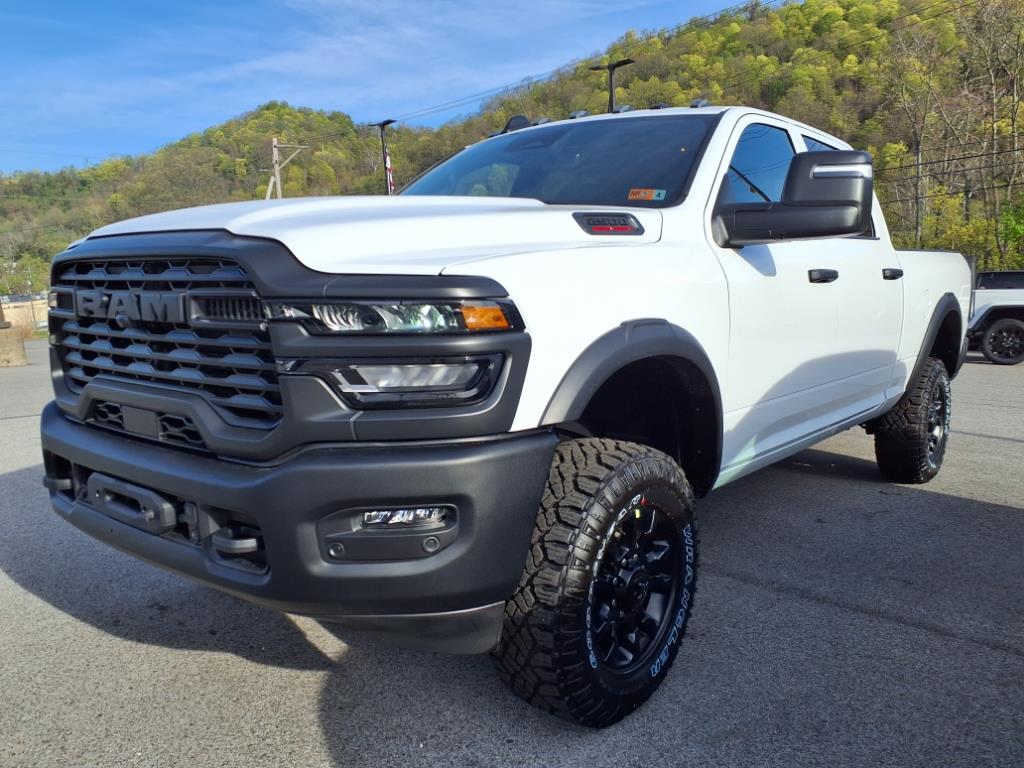 2025 Ram 2500 Tradesman photo 3