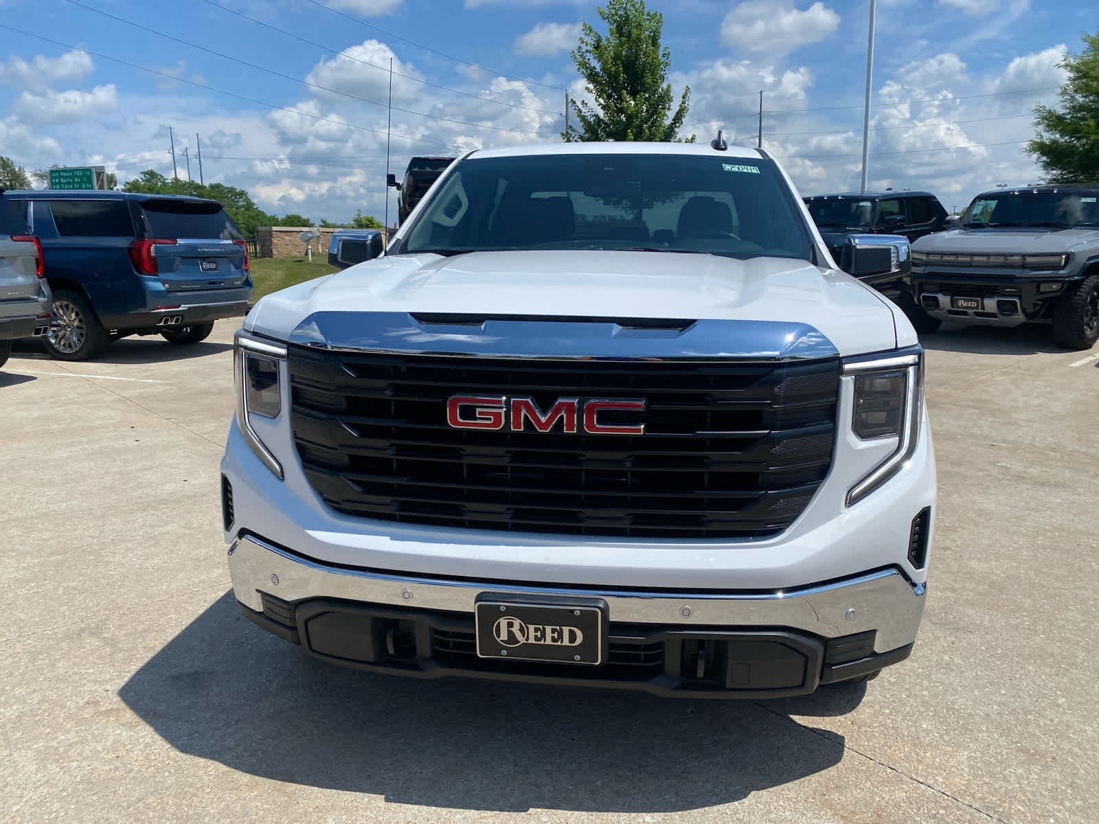 2025 Gmc Sierra 1500 Pro photo 3