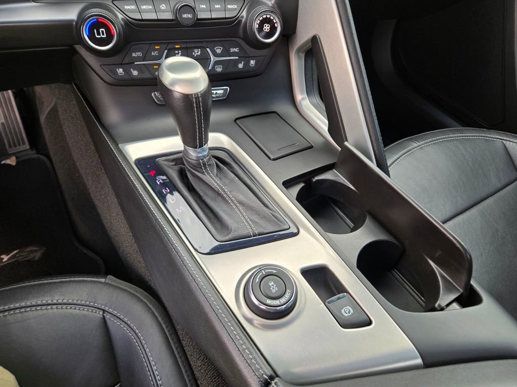 2014 Chevrolet Corvette Stingray 2LT photo 19