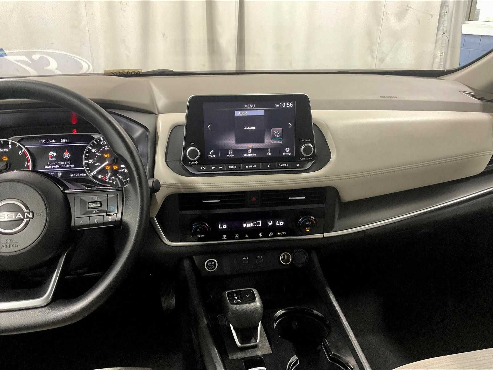 2023 Nissan Rogue SV photo 18