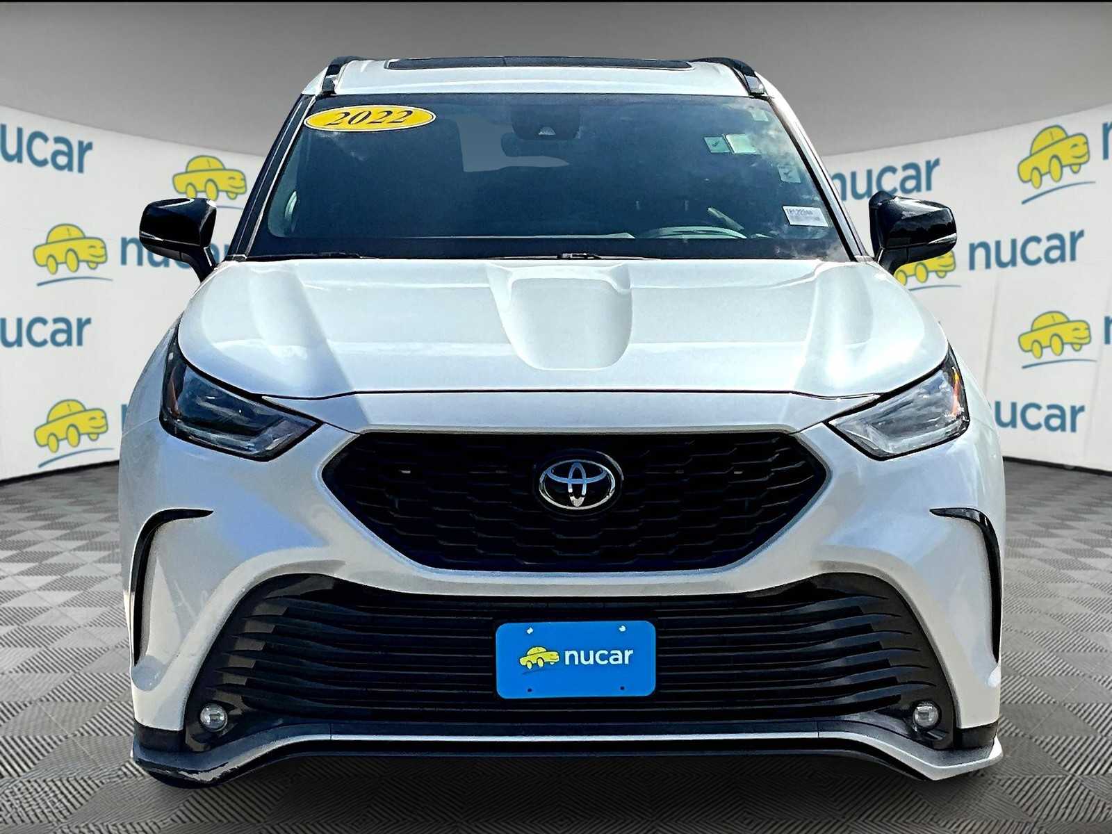 2022 Toyota Highlander XSE photo 2