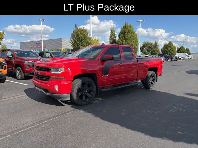 2016 Chevrolet Silverado 1500 LT photo 2