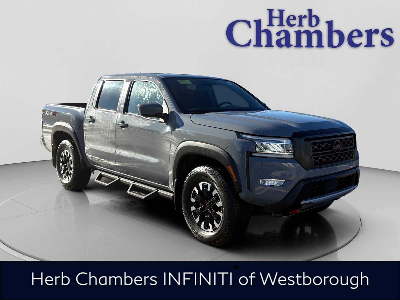 2023 Nissan Frontier PRO-4X's photo