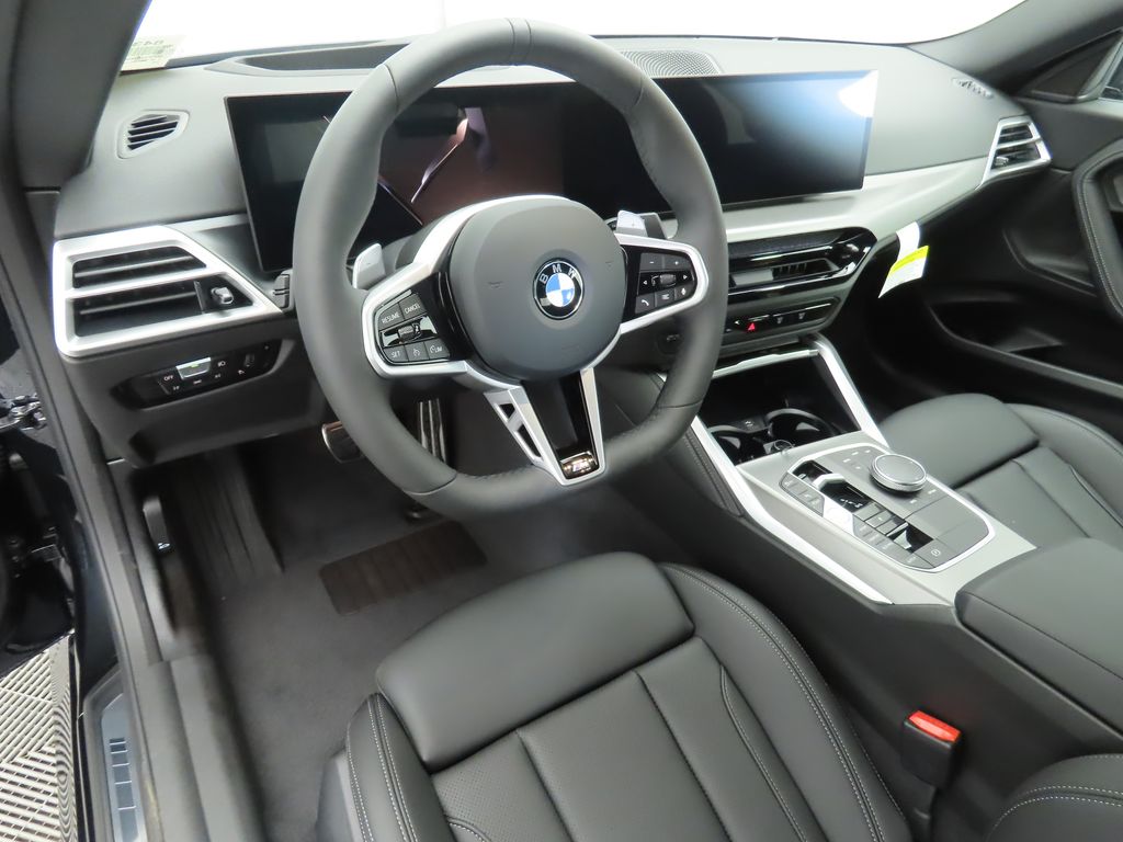 2025 Bmw 230i photo 9