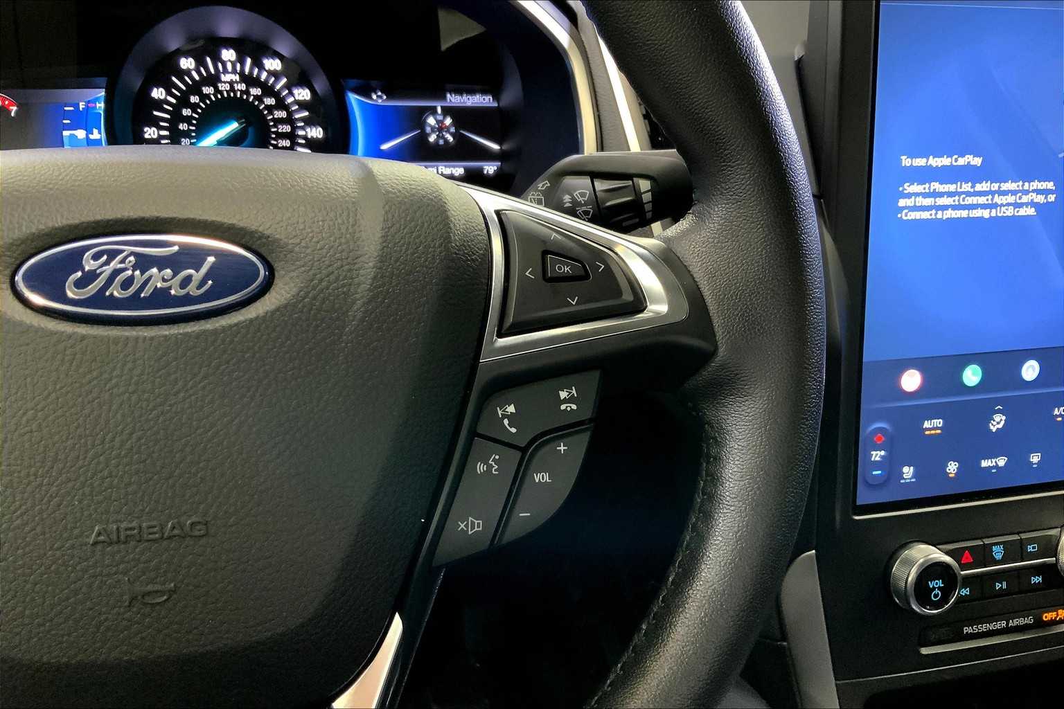 2021 Ford Edge SEL photo 24