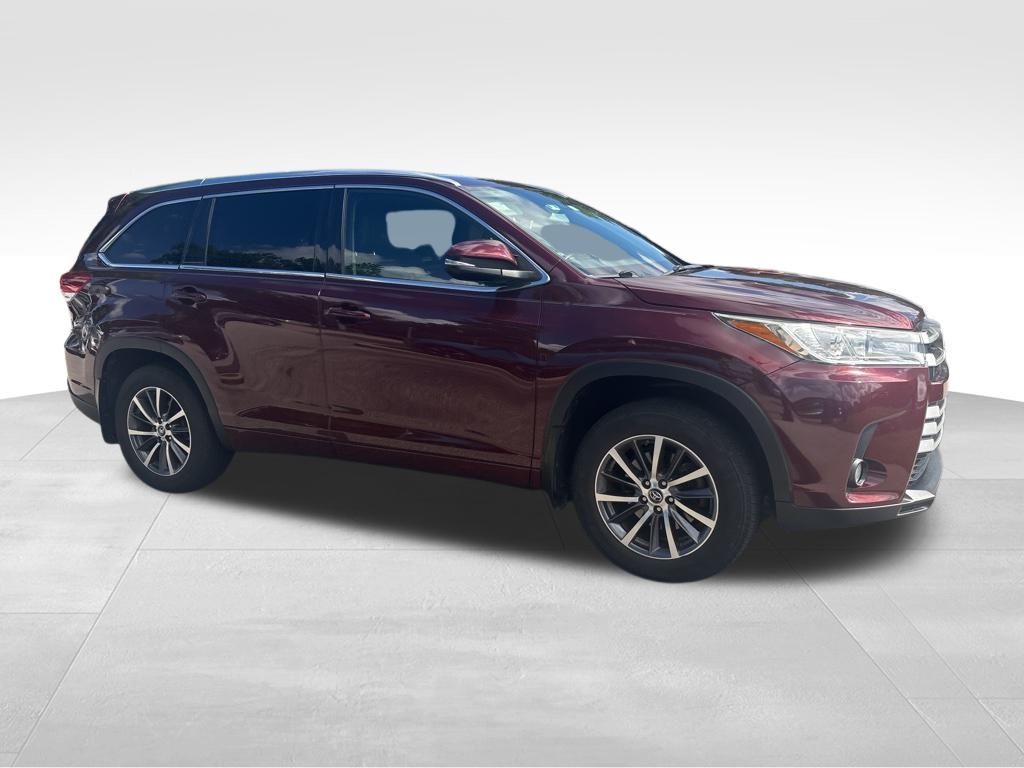 2017 Toyota Highlander XLE photo 7