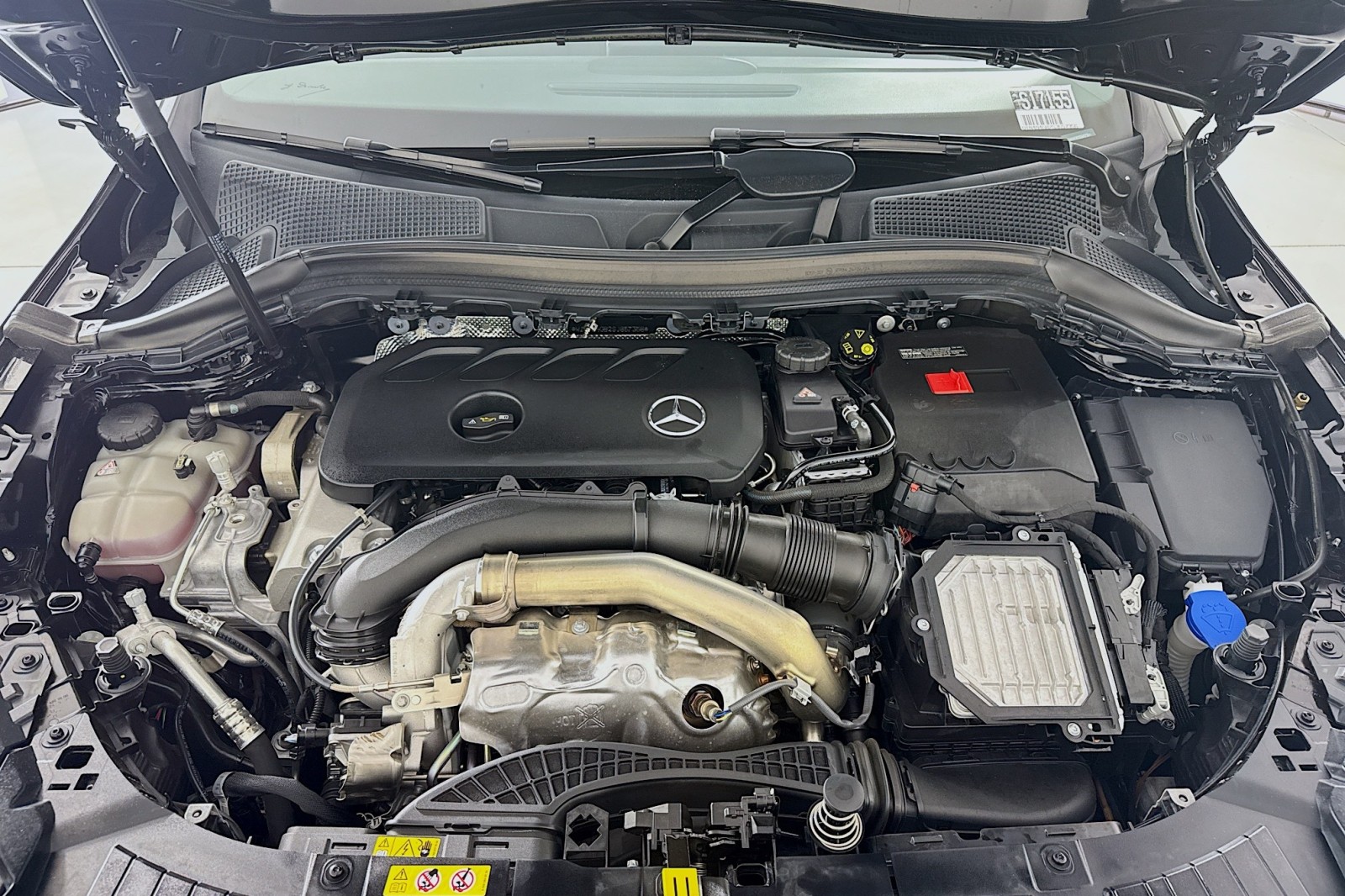 2025 Mercedes Benz GLA 250 photo 9