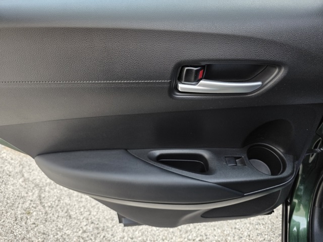 2022 Toyota Corolla Cross XLE photo 11