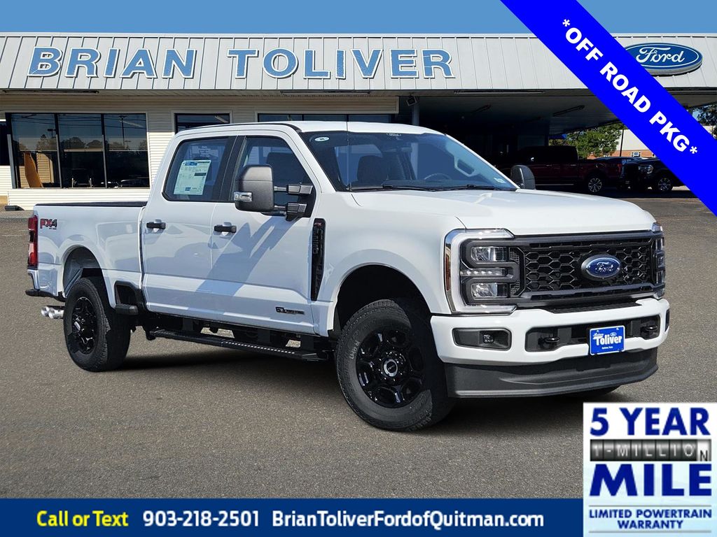 2025 Ford F-250 Super Duty XL's photo