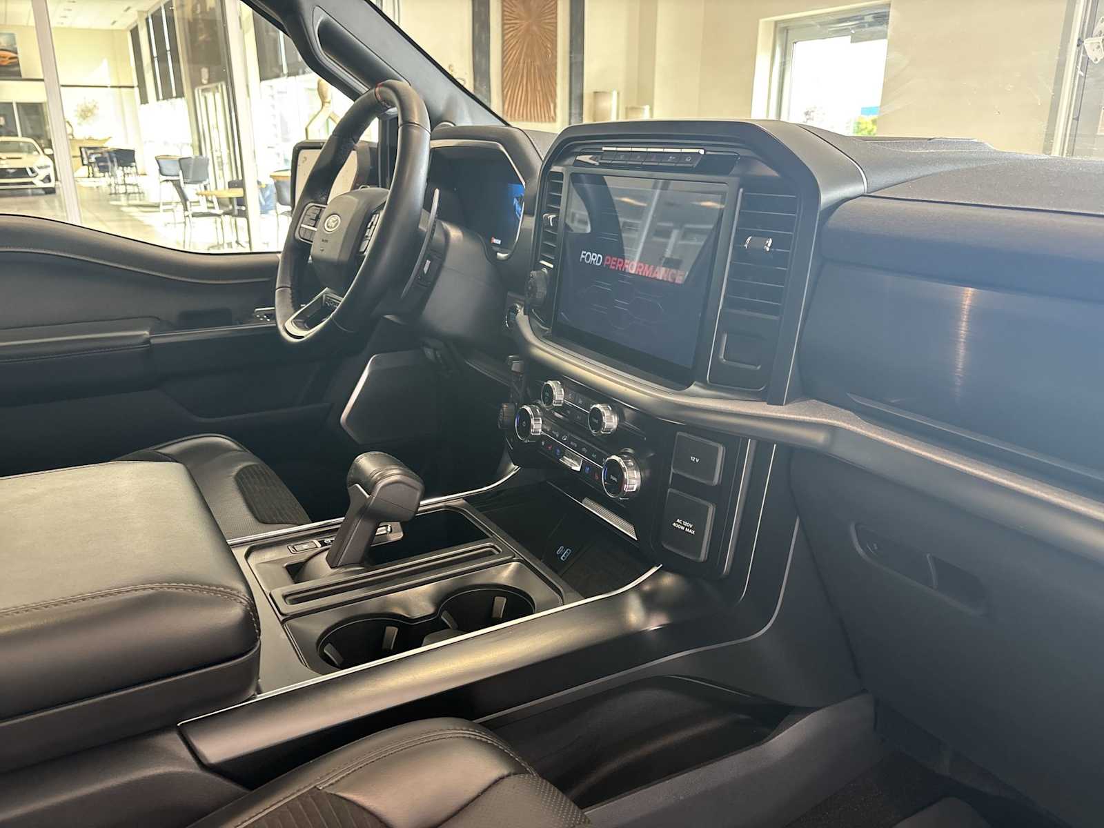 2022 Ford F-150 Raptor photo 28