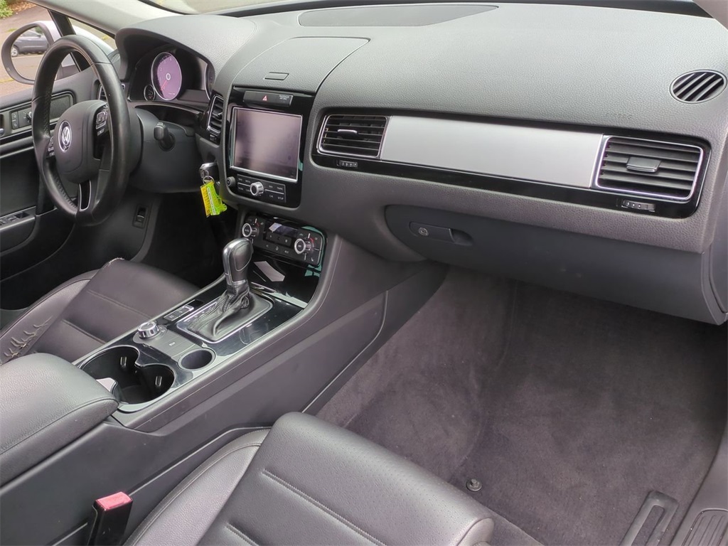 2011 Volkswagen Touareg VR6 FSI photo 27