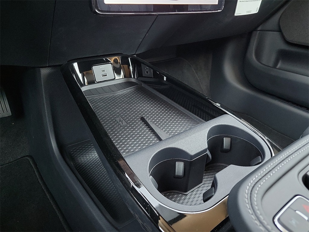 2025 Ford Mustang Mach-E Select photo 23