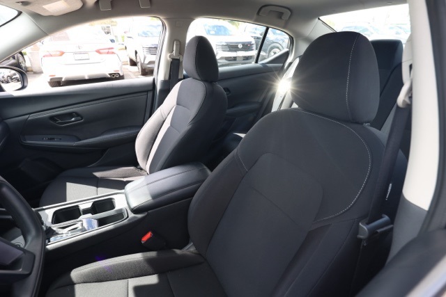 2024 Nissan Sentra S photo 11