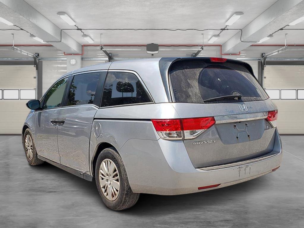 2016 Honda Odyssey LX photo 5
